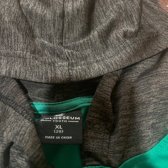 Women’s Oregon Ducks shirts - Picture 3 of 3